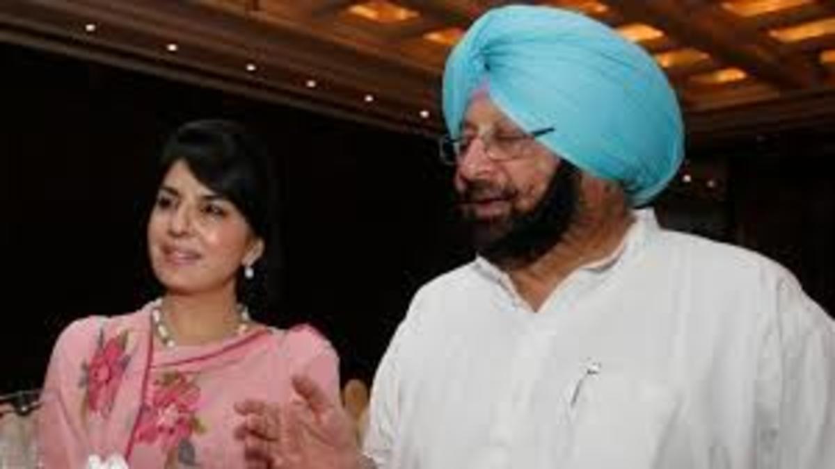 Rumoured Lover Aroosa Alam Denies All Al...