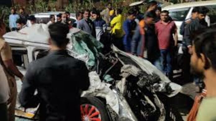 download 32 1200x675