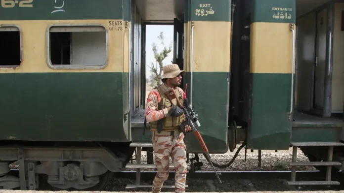 Pakistan Train 1200x675